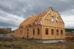 Jak vybrat nosnou konstrukci pro novou střechu dřevostavby?