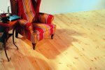 Dřevěná podlaha ze severské borovice do dřevostaveb zkrátka patří