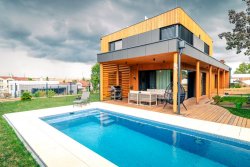 Fasáda z vláknocementu Swisspearl dřevostavba