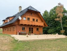 Projekty dřevostaveb - katalog dřevostaveb na klíč - Lesníkova roubenka