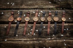 KATYBA dřevěné hodinky