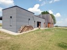 DrevoaStavby.cz | Přízemní bezbariérová dřevostavba s pultovou i plochou střechou