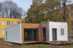Experimentální soběstačný dům z modulů slouží jako školní pomůcka