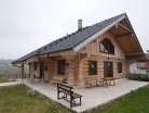 Drevoastavby.cz | Je lepší dřevěné stěny v interiéru dřevostavby natírat, nebo ponechat surové?