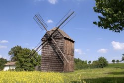Větrný mlýn, Velké Těšany, foto Roman Bašta uvodni