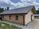 Film Stavby s vůní dřeva Moderní roubenka v Malenicích společnosti OK Pyrus