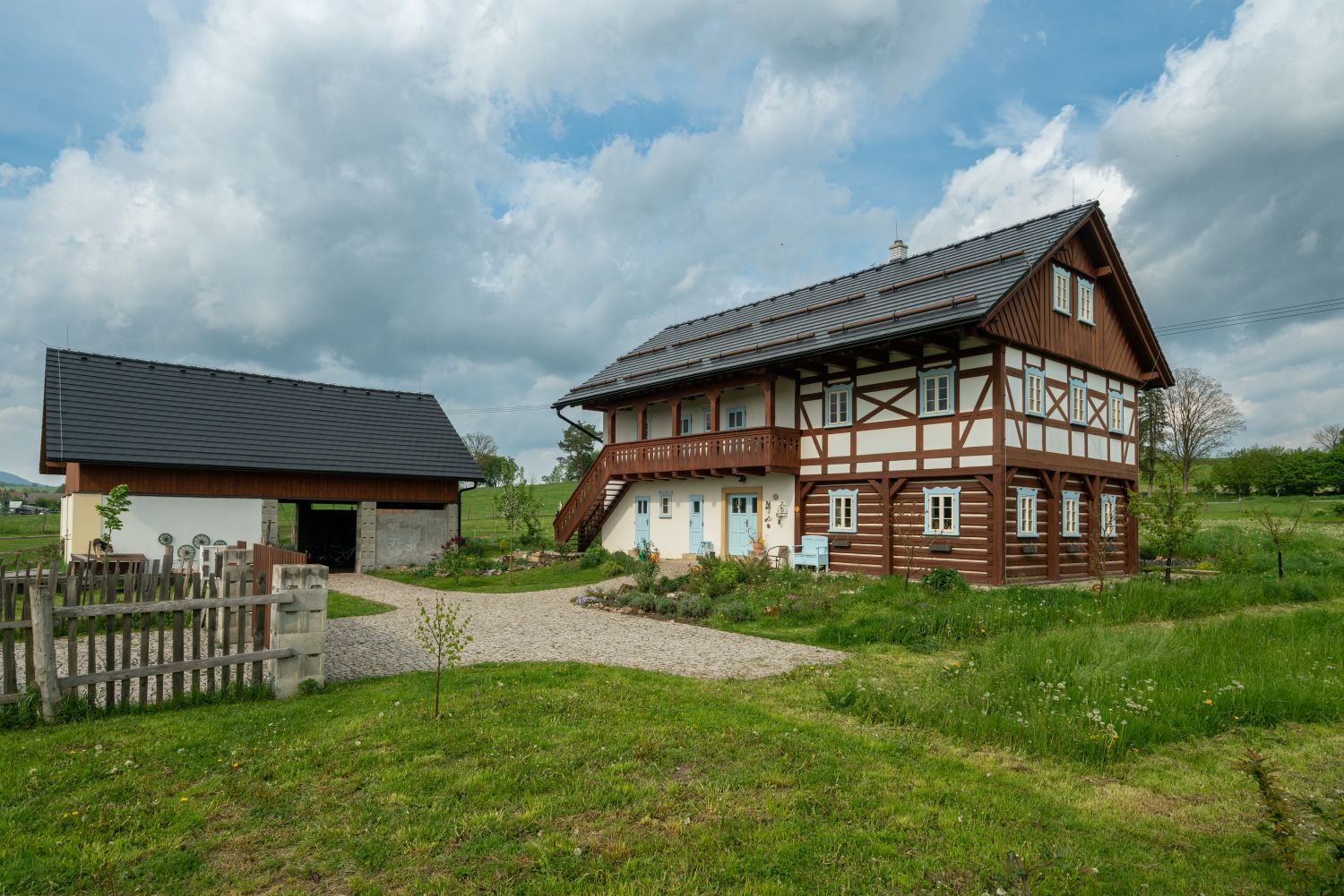 Veselá hrázděnka pro velkou rodinu