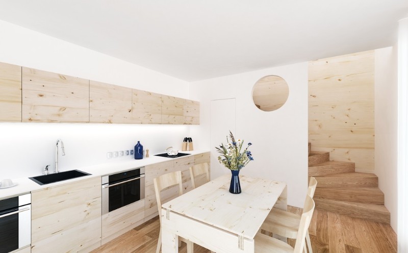 Modulový dům modulární dřevostavba Freedomek interiér kuchyně