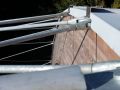 Detail dřevěné konstrukce s ocelovými ztužidly
