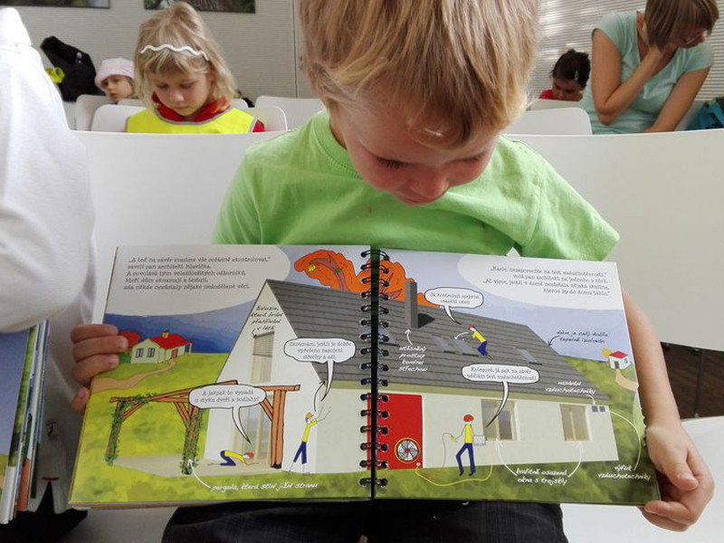 Unikátní kniha zasvětí malé děti do moderního bydlení