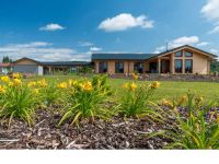 moderní roubenka masivní dřevostavba