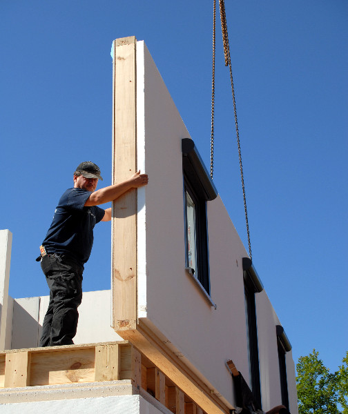 montáž panelové dřevostavby