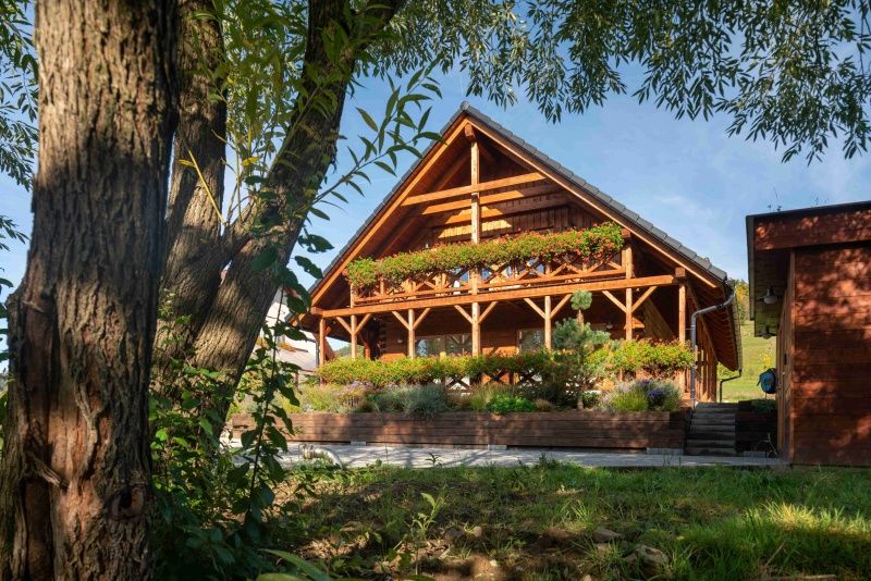 DrevoaStavby.cz | Apartmánová roubenka v srdci Valašska (OK Pyrus s.r.o.) DrevoaStavby.cz | Apartmánová roubenka v srdci Valašska (OK Pyrus s.r.o.)
