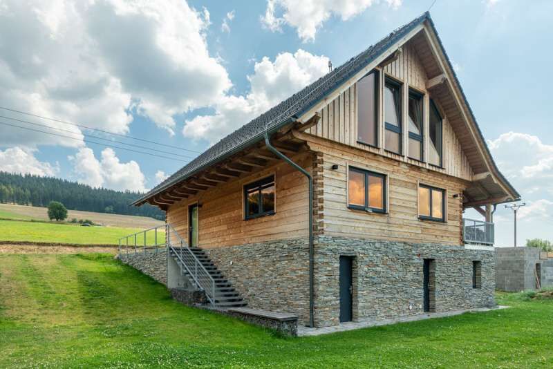 DrevoaStavby.cz | Časopis srubyROUBENKY 4-2022 (BARTOŠ dřevostavby)