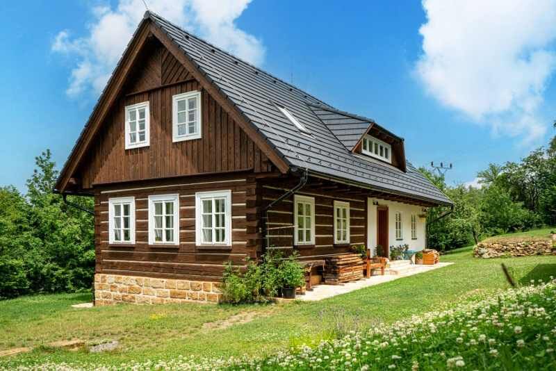 DrevoaStavby.cz | Časopis srubyROUBENKY 4-2022 (Roubenky Střihavka)