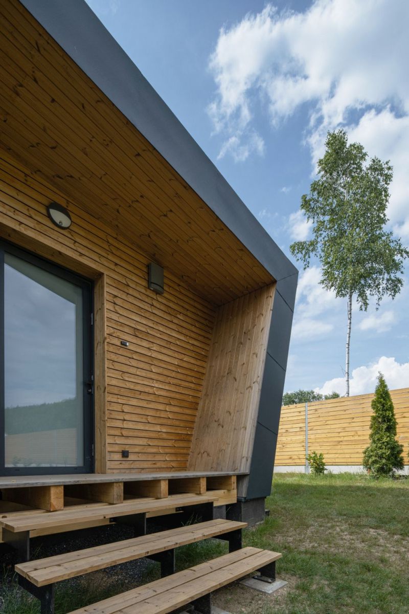 DrevoaStavby.cz Moderní víkendová dřevostavba z CLT panelů