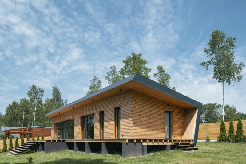 DrevoaStavby.cz Moderní víkendová dřevostavba z CLT panelů