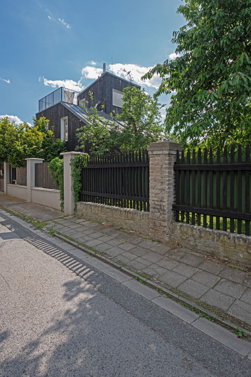 DrevoaStavby.cz-Černá perla