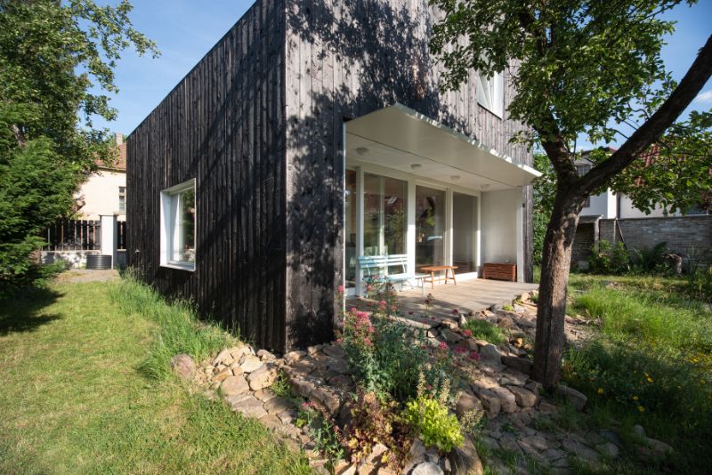 DrevoaStavby.cz-Černá perla