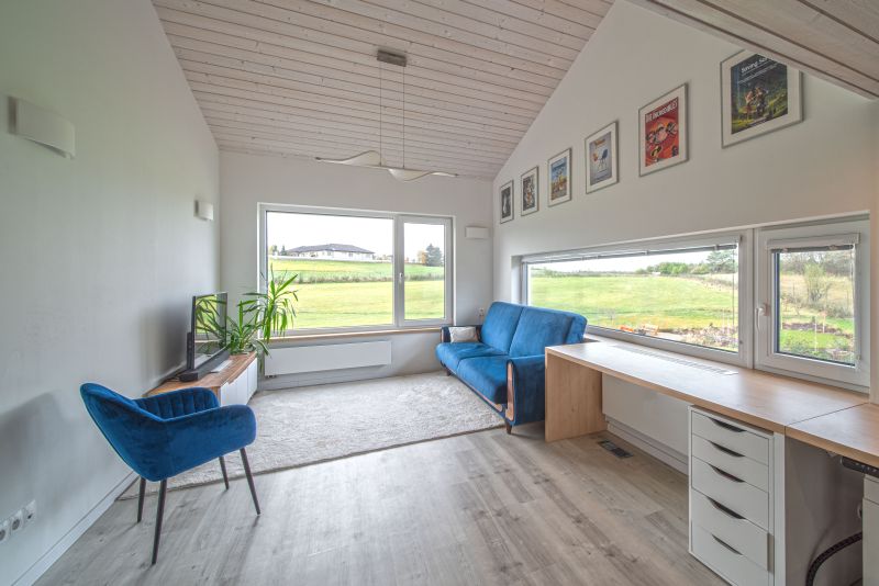 DrevoaStavby.cz Elegantní patrová dřevostavba podle architektonického návrhu pokoj v patře