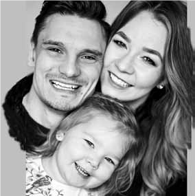 Petr a Kateřina s dcerou majitelé domu