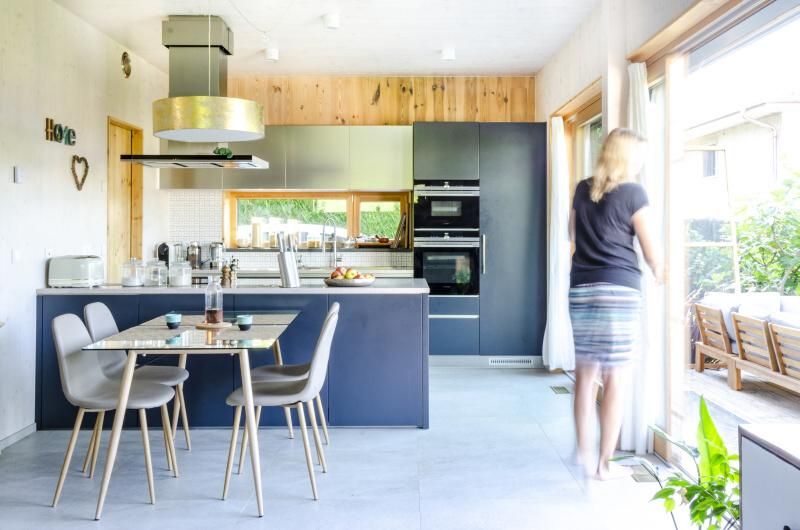 DrevoaStavby.cz | Patrová dřevostavba u Ženevského jezera