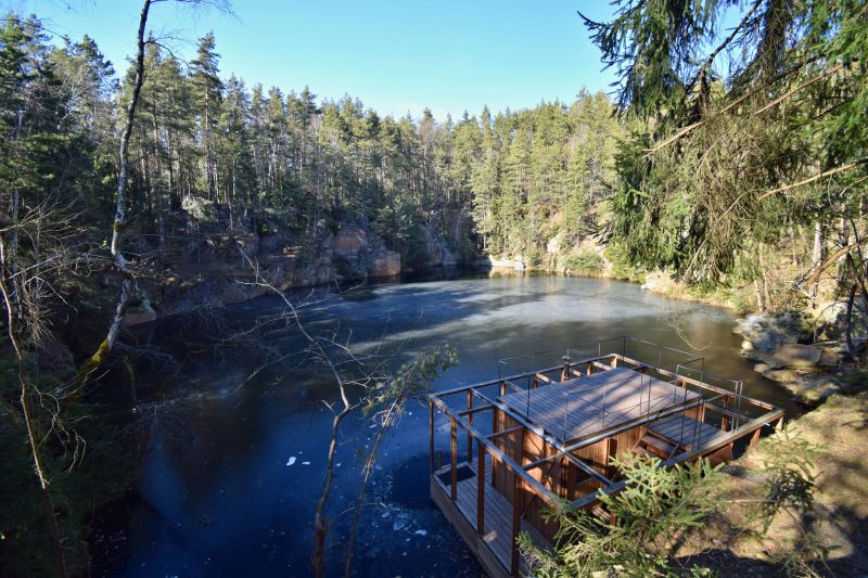 DrevoaStavby.cz | Hidden Retreat – dřevěný domek se saunou