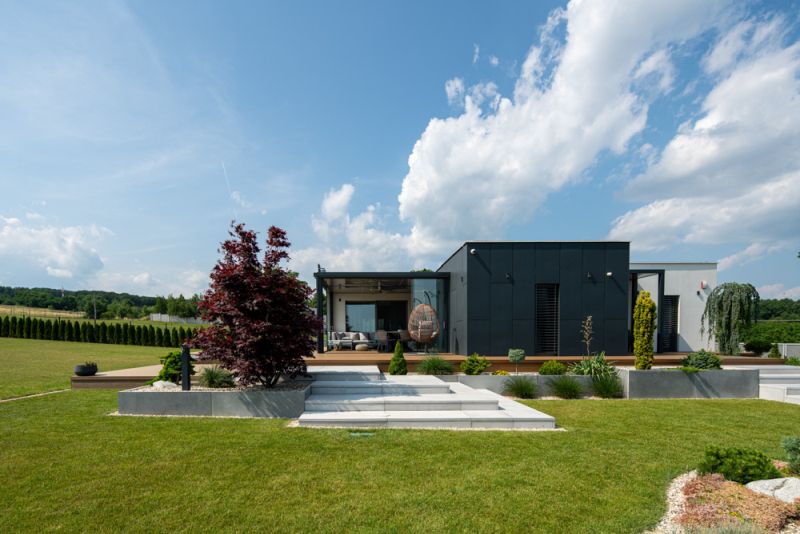 DrevoaStavby.cz Elegantní modulární dřevostavba