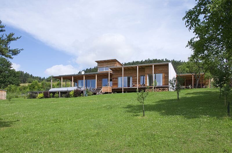drevostavba-z-modrinoveho-dreva-2