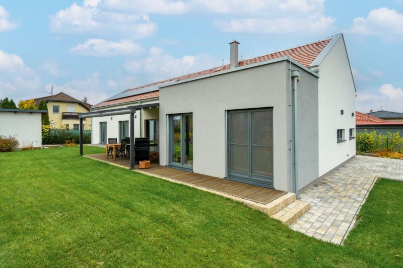 DrevoaStavby.cz | Přízemní dřevostavba ATRIUM