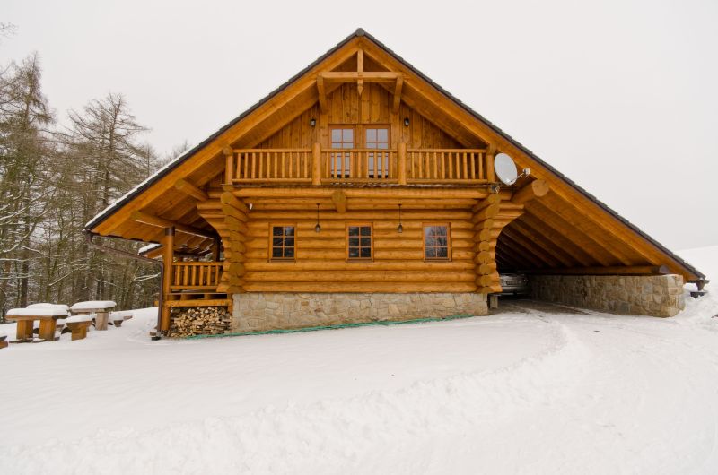 DrevoaStavby.cz | Masivní srub OK PYRUS