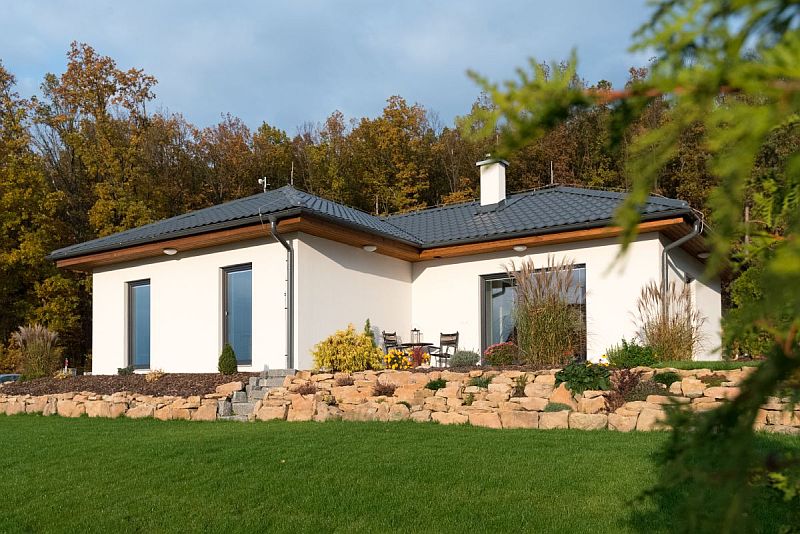 Moderní a úsporný bungalov s promyšlenou dispozicí 