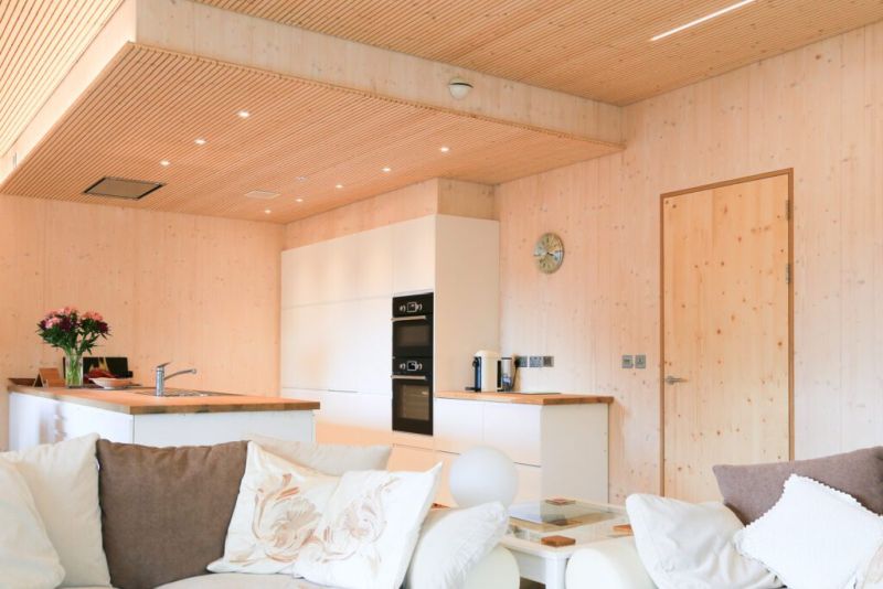 DrevoaStavby.cz Nejtěsnější dům Velké Británie z CLT panelů NOVATOP 3