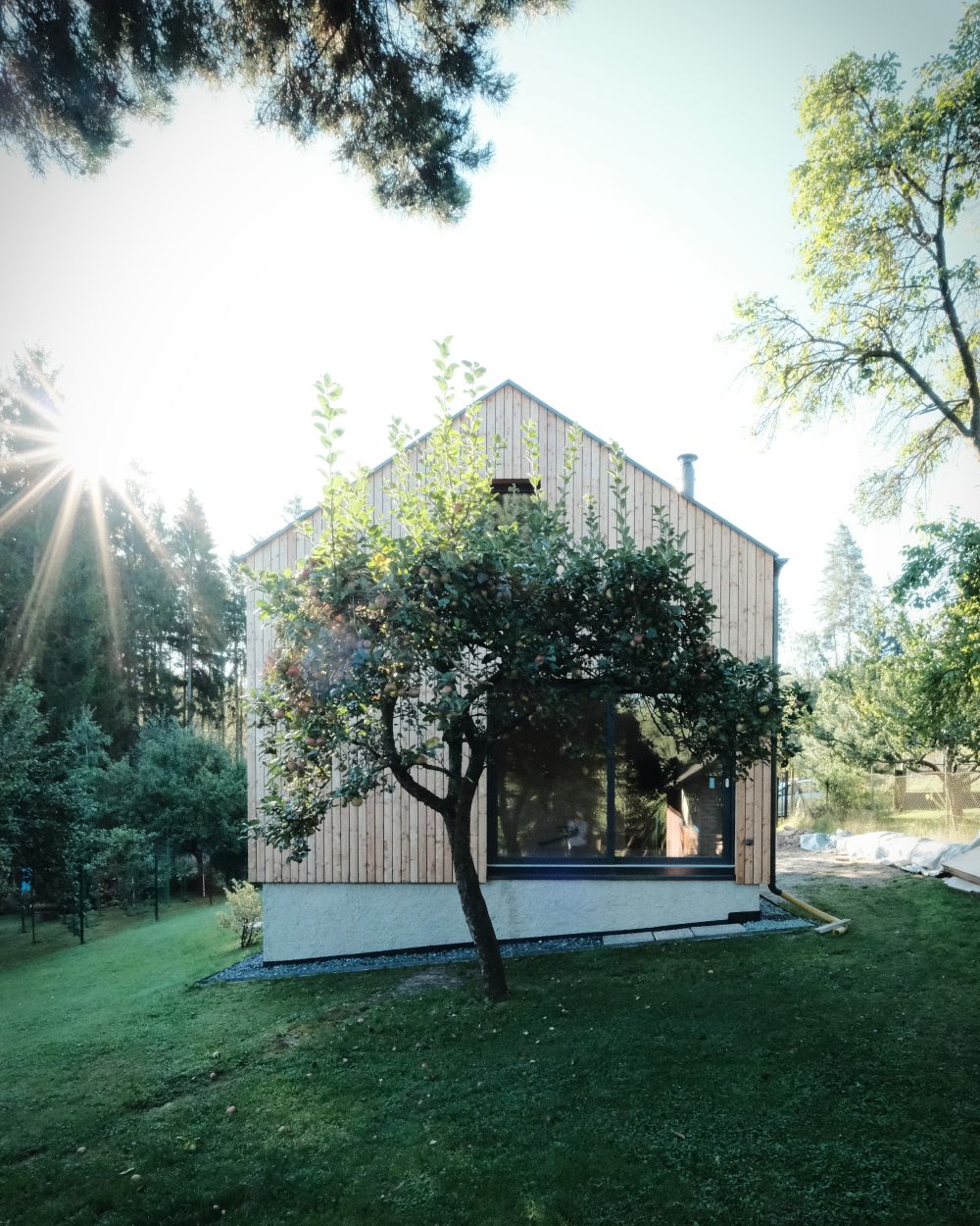 Malá pasivní dřevostavba v Jílovém Chytrý dům