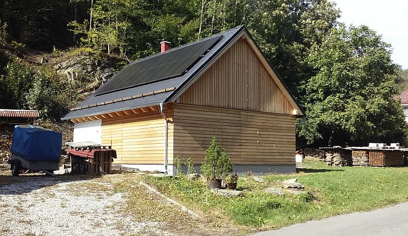 CHKO-Jeseniky-novostavba u křižovatky