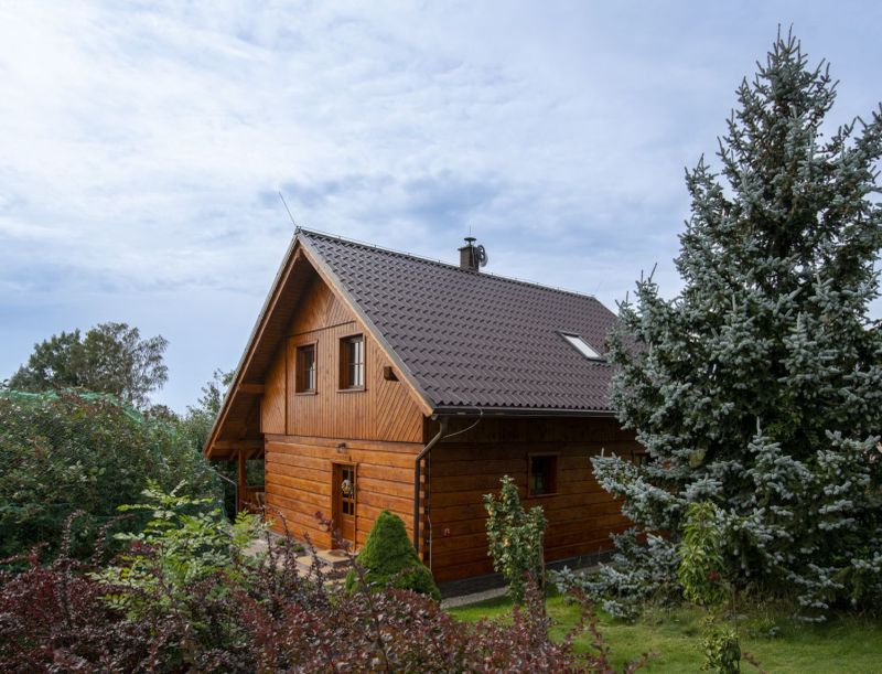 DrevoaStavby.cz | Rodinná roubenka v Podještědí