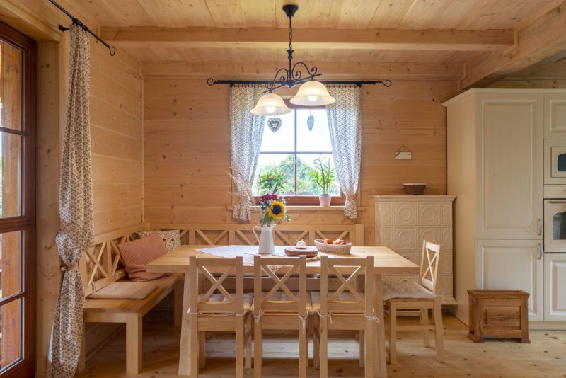 DrevoaStavby.cz | Rodinná roubenka v Podještědí