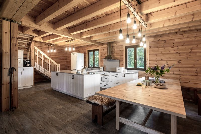 DrevoaStavby.cz Moderní dřevěná chalupa konstrukce KONTIO