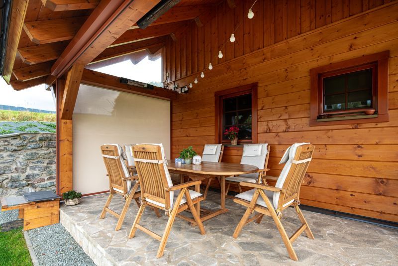 DrevoaStavby.cz Roubenka na louce, kde srnky dávají dobrou noc 4