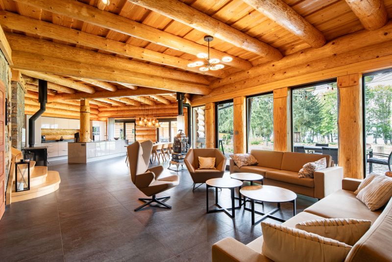 DrevoaStavby.cz Srub z mohutných smrkových kulatin Slovensko 8