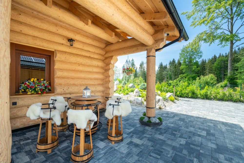 DrevoaStavby.cz | Luxusní srub v malebné vesnici