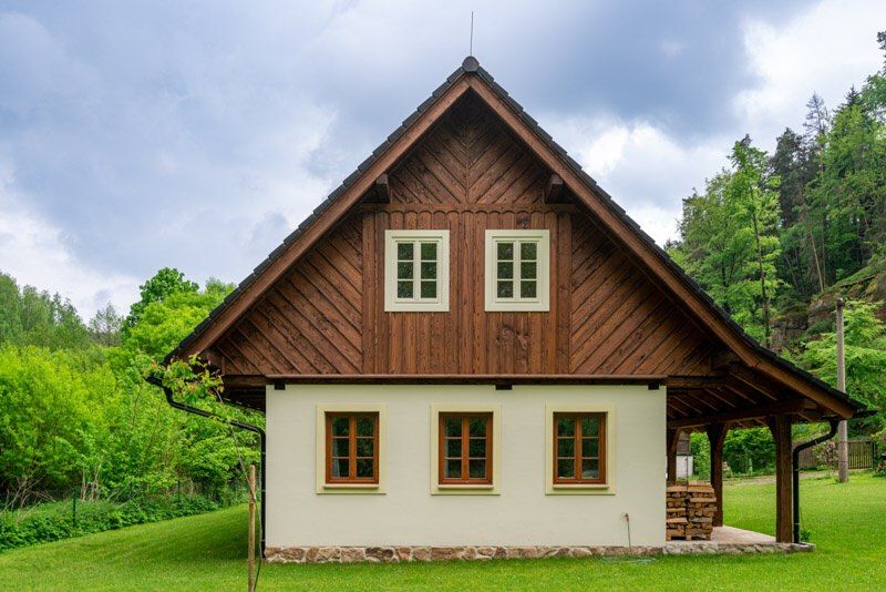 DrevoaStavby.cz Kokořínská poloroubenka