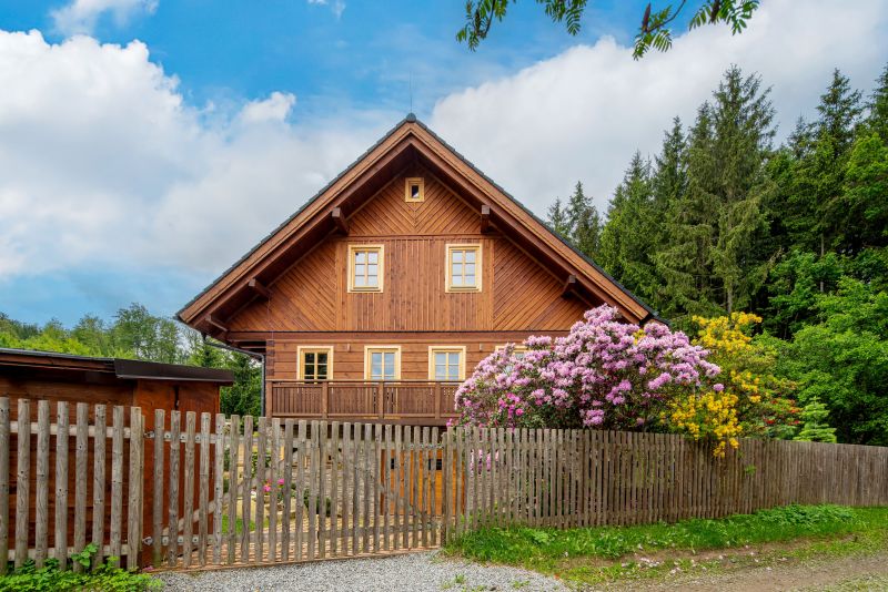 DrevoaStavby.cz Roubenka na konci světa 