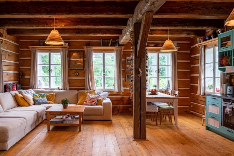 DrevoaStavby.cz | Moderní poloroubenka postavená tradičními postupy