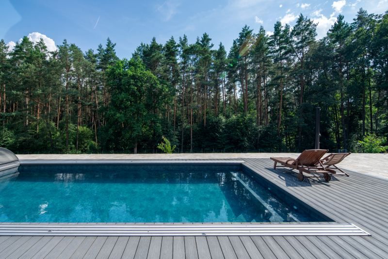 DrevoaStavby.cz Moderní roubený dům z cedrových trámů