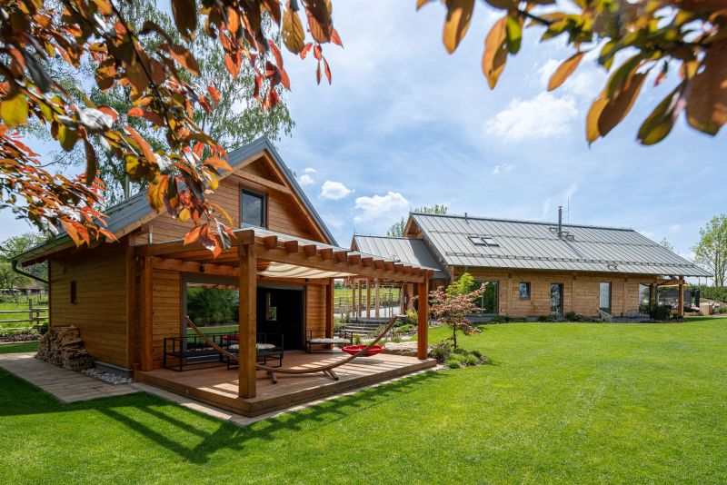 Moderní roubenka těžký dřevěný skelet_OK PYRUS_6