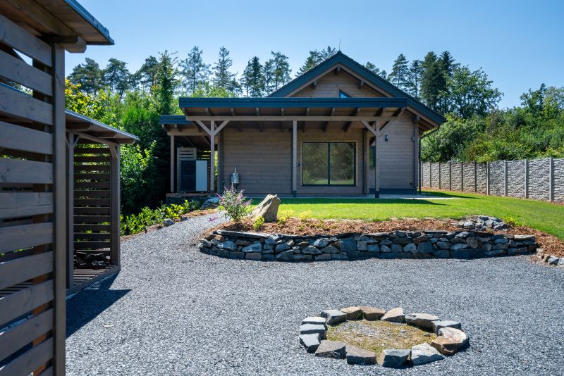 Moderní roubenka na Olomoucku WOOD-LIFE Moderní roubenka na Olomoucku WOOD-LIFE