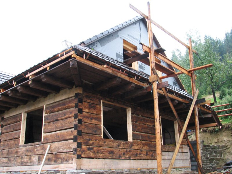 DrevoaStavby.cz | nejčastější poškození místa - oprava, rekonstrukce roubenky