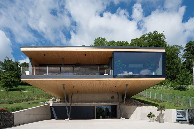 DrevoaStavby.cz | Dřevostavba na místě bývalé sjezdovky