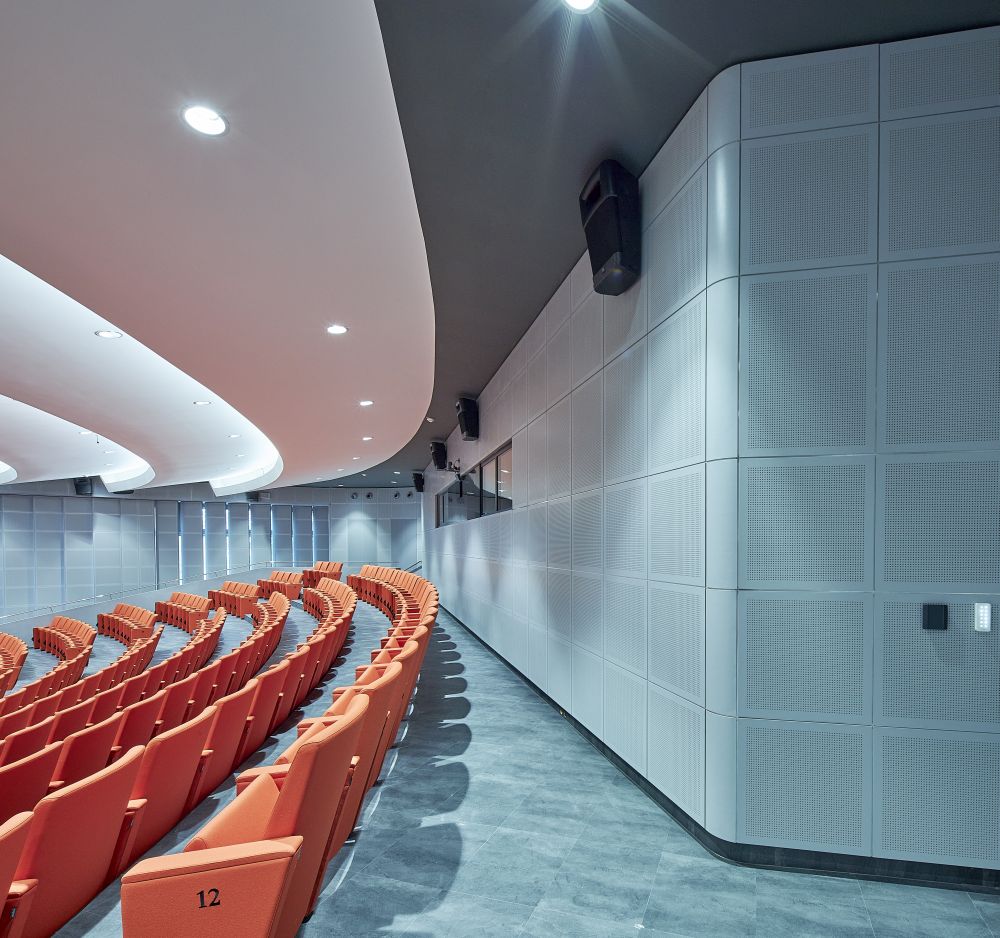 DrevoaStavby.cz Rigips Trophy | Aula akademického centra UTB Zlín